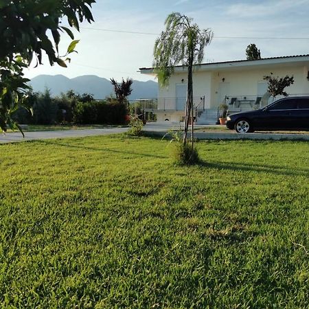 Villa Filoxenia Amárinthosz Kültér fotó